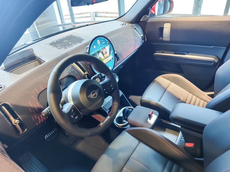 Interior del nou MINI Countryman que ja es pot visitar a Pyrénées Motors